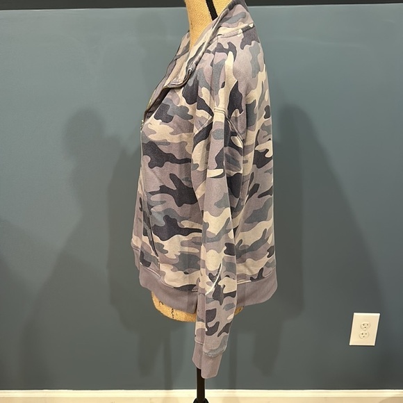 Old Navy sweatshirt size medium women’s - Picture 5 of 9